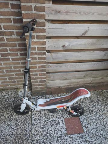 Space Scooter - Stoere Step! beschikbaar voor biedingen