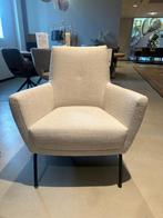 Fauteuil in een mooie lichte stof, Ophalen, Sommelsdijkse haven 19, Info@vissermeubelen.nl, Nieuw