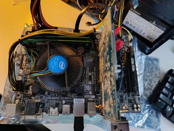 Intel I5 7400 Set - Gigabyte B150M-HD3-CF beschikbaar voor biedingen