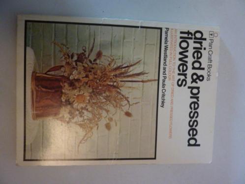 P. Westland - Dried & pressed flowers, Boeken, Hobby en Vrije tijd, Gelezen, Verzenden