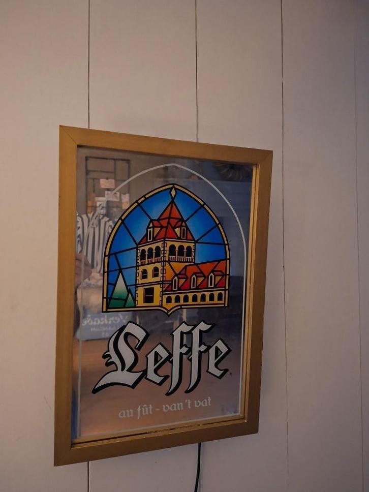 Prachtige Franse Leffe bier spiegel lichtbak reclame, Verzamelen, Biermerken, Zo goed als nieuw, Reclamebord, Plaat of Schild