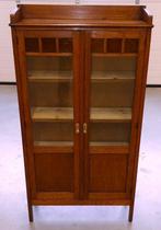 Strak antiek Art Deco kastje. Eiken., Ophalen