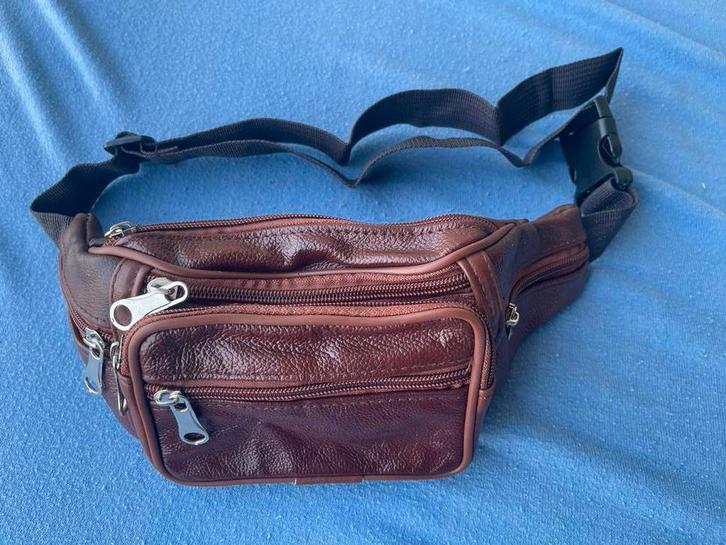 Bruine Heuptas - Praktisch en Stijlvol!, Sieraden, Tassen en Uiterlijk, Tassen | Reistassen en Weekendtassen, Nieuw, Bruin, Minder dan 40 cm