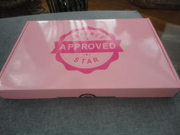 Jeffree Star Cosmetics- APPROVED MIRROR Baby PINK CHROME+box beschikbaar voor biedingen