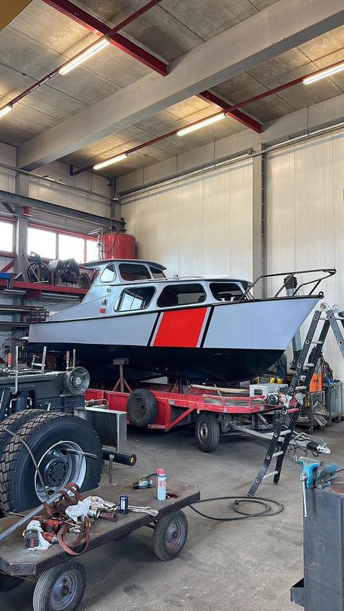 7.5 m stoere kajuit stalen boot met zwemplateau, Watersport en Boten, Motorboten en Motorjachten, Zo goed als nieuw, Staal, Diesel
