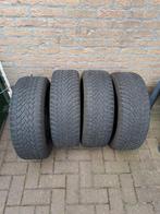 velg met winterband 205/55 R16 dacia sandero steek 4x100, Ophalen, Gebruikt