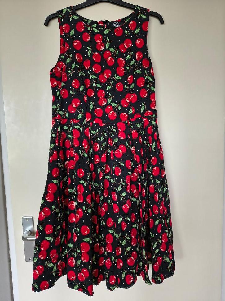 Swingdress/jurk Dolly & Dotty cherries/kersen, Kleding | Dames, Jurken, Zo goed als nieuw, Maat 42/44 (L), Zwart, Onder de knie