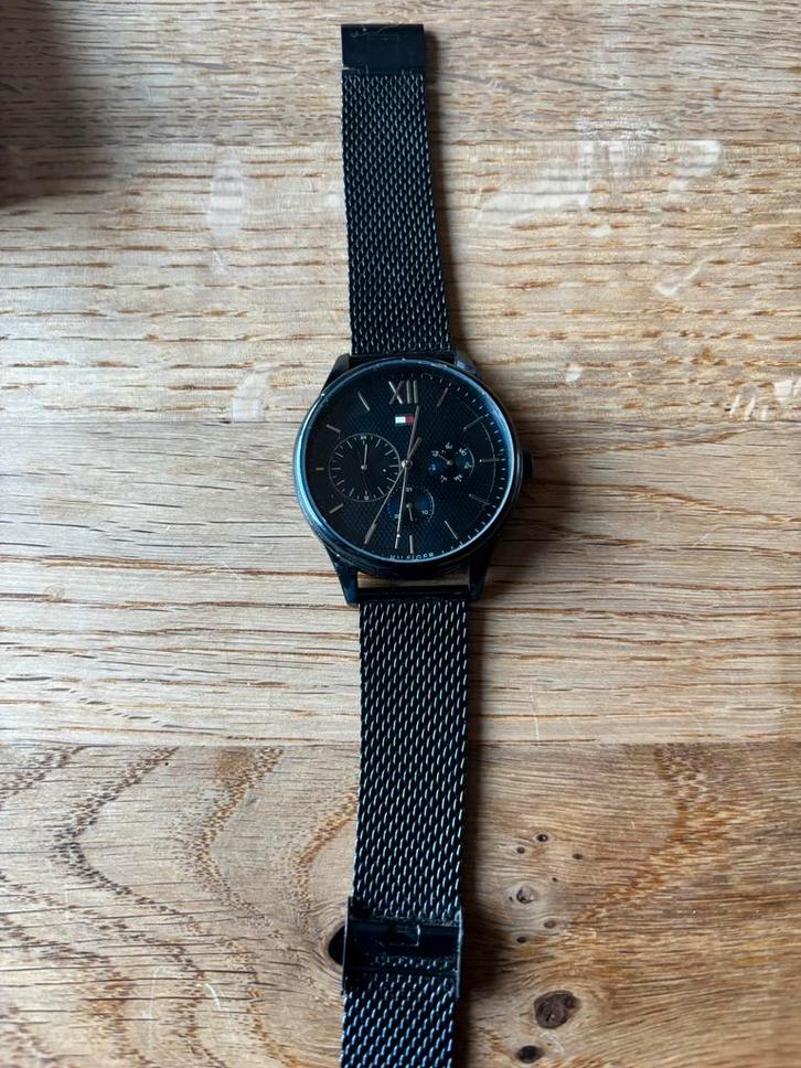 Tommy Hilfiger Horloge - Stijlvol en Tijdloos, Sieraden, Tassen en Uiterlijk, Horloges | Heren, Zo goed als nieuw, Polshorloge