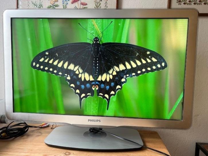 Philips TV met Ambilight 32 inch, Audio, Tv en Foto, Televisies, Gebruikt, LCD, 80 tot 100 cm, Full HD (1080p), Philips, 100 Hz