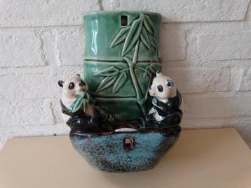 Wandvaas, muurvaas, radiatorvaas, radiator vaas Panda's beschikbaar voor biedingen