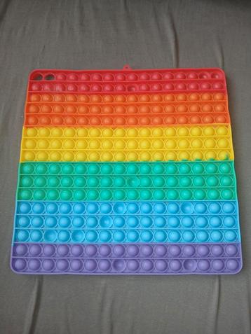 XL popit fidget toy. Mist aleen 2 baletjes beschikbaar voor biedingen