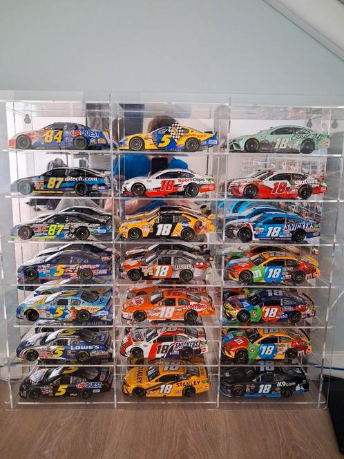Diecast 1:24 Vitrinekast - Plexiglas - 21 Slots, Hobby en Vrije tijd, Modelauto's | 1:24, Zo goed als nieuw, Auto, Overige merken