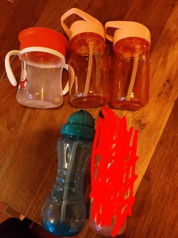 Gratis plastic drinkflessen roze kind blauw nijntje  beschikbaar voor biedingen