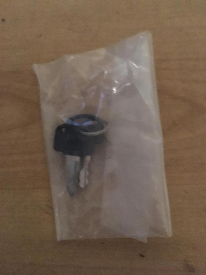 Slotenset Honda c50 little cub, Fietsen en Brommers, Brommers | Honda, Nieuw, Overige modellen, Maximaal 45 km/u, Ophalen of Verzenden