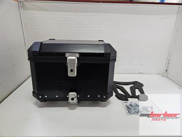 Suzuki Topkoffer Aluminium (38 Liter) V-Strom DL 650 / XT beschikbaar voor biedingen