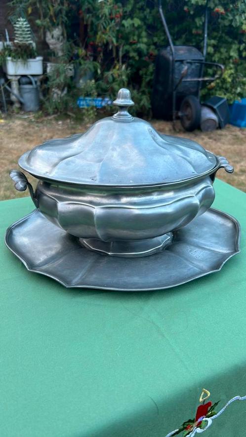Tinnen soep terrine. Een plaatje in uw interieur., Antiek en Kunst, Antiek | Servies los, Ophalen of Verzenden