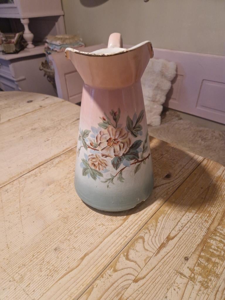 Roze emaille gebloemde waterkan, Ophalen of Verzenden