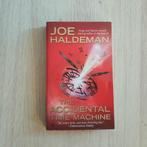 The Accidental Time Machine - Joe Haldeman, Boeken, Science fiction, Gelezen, Joe Haldeman, Verzenden