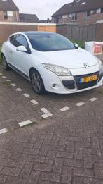 Renault Mégane TCe 130pk 2010 Wit, Auto's, Renault, Voorwielaandrijving, 15 km/l, Parkeersensor, Zwart