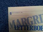 Margriet letterboekje om te borduren uit 1980 vitage, Hobby en Vrije tijd, Borduren en Borduurmachines, Ophalen of Verzenden, Gebruikt