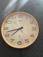 AMS houten wandklok met quartz-uurwerk (radio-controlled), Huis en Inrichting, Ophalen, Zo goed als nieuw, Analoog, Wandklok