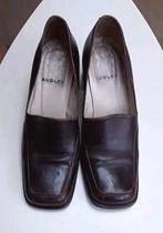 Te koop: Leren instap schoen met hoge hak, merk AUDLEY MT:38, Ophalen of Verzenden, Schoenen met hoge hakken, Gedragen, Bruin