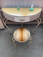 Leuk vintage kaptafel met krukje, Ophalen, Gebruikt, Metaal of Aluminium, Vintage