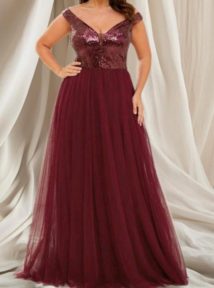 Prachtige bordeauxrode galajurk met pailletten en tule mt 46, Kleding | Dames, Gelegenheidskleding, Nieuw, Overige typen, Maat 38/40 (M)