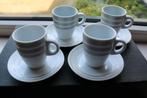 Vier espressokopjes met schoteltjes z.g.a.n. wit met grijs, Ophalen of Verzenden, Zo goed als nieuw, Overige stijlen, Kop(pen) en/of Schotel(s)