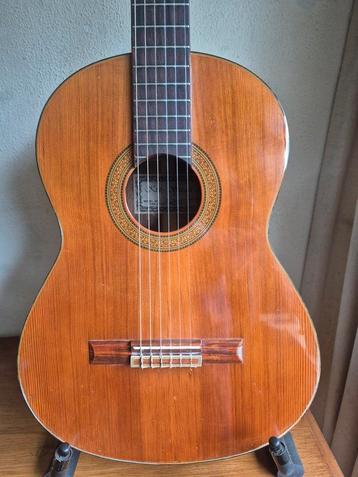 KISO SUZUKI GA300 KLASSIEKE GITAAR. I.Z.G.ST  beschikbaar voor biedingen