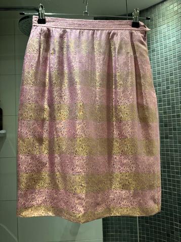 Vintage Yves Saint Laurent Zijde Rok beschikbaar voor biedingen
