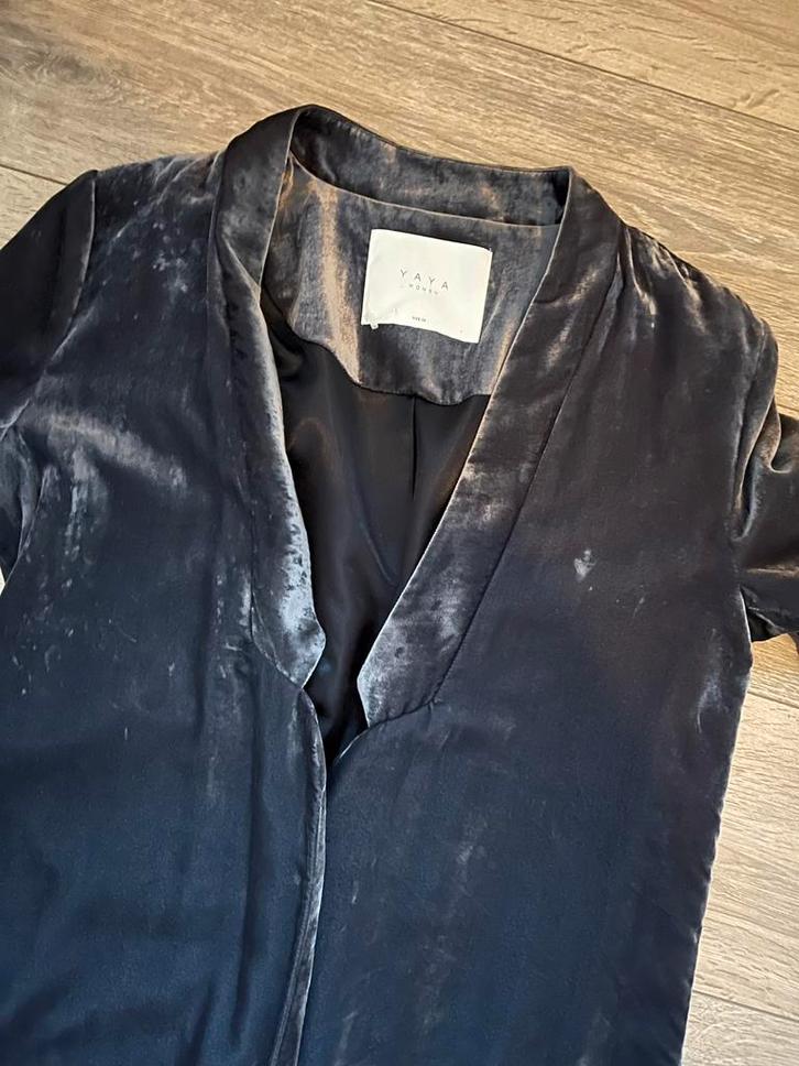 Yaya verlours vest 38 / M / L / XL grijs / paars / zilver, Kleding | Dames, Truien en Vesten, Zo goed als nieuw, Maat 42/44 (L)