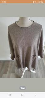 4)Te koop mooi nieuw taupe kleurige poncho/trui ongv.mt.5456, Ophalen of Verzenden, Nieuw, Beige, Trui of Vest
