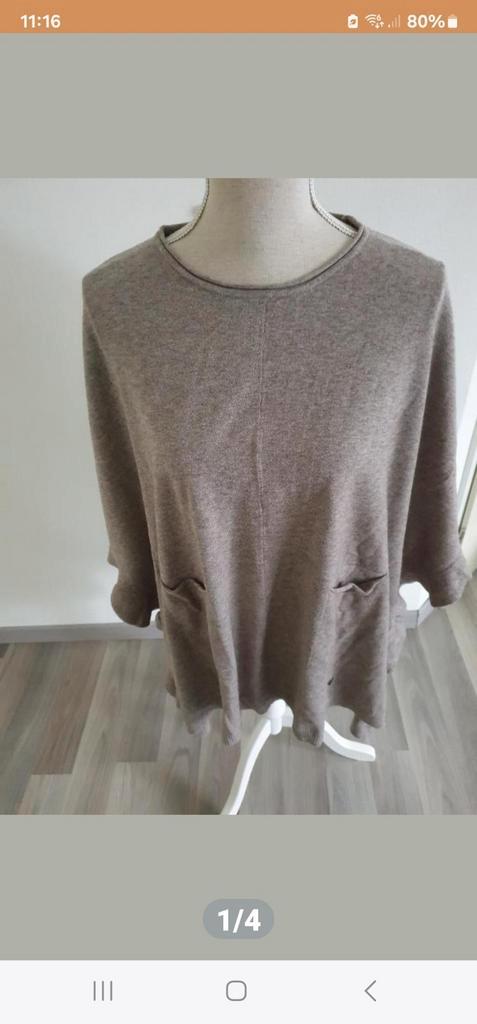 4)Te koop mooi nieuw taupe kleurige poncho/trui ongv.mt.5456, Kleding | Dames, Grote Maten, Nieuw, Trui of Vest, Beige, Ophalen of Verzenden