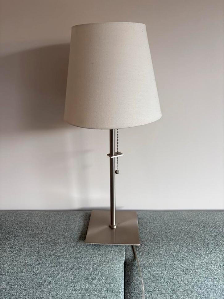 Tafellamp - Zilver/Crème - 55cm hoog, Huis en Inrichting, Lampen | Vloerlampen, Gebruikt, Minder dan 100 cm, Metaal, Ophalen