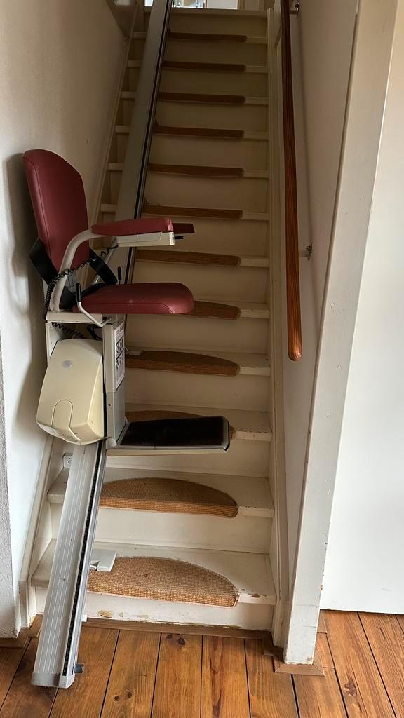 Traplift ThyssenKrupp, Diversen, Trapliften, Gebruikt, Recht, Ophalen