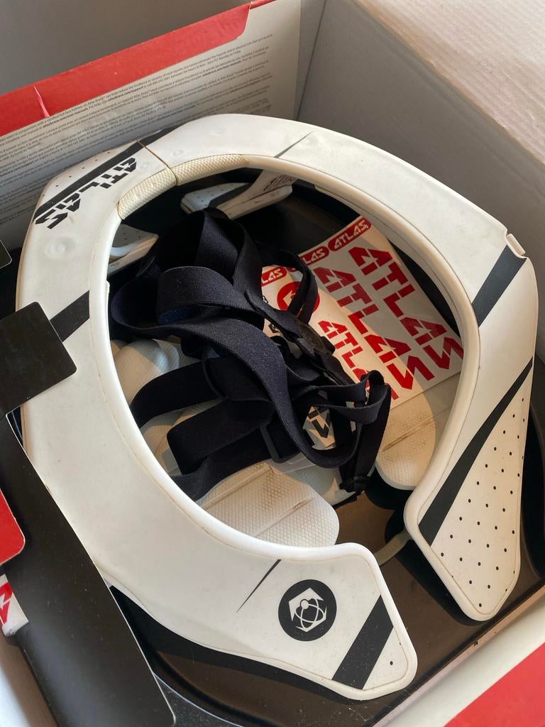 Atlas air Nekbrace - Bescherming voor Motorcross, Overige merken, M, Dames, Tweedehands