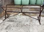 Hooiruif.     Ruim 2 meter breed, Meerdere dieren, Varken