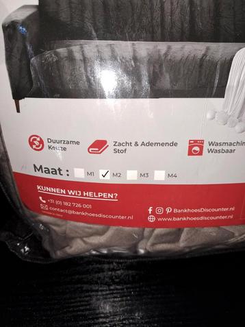 Nieuwe bankhoes beschikbaar voor biedingen