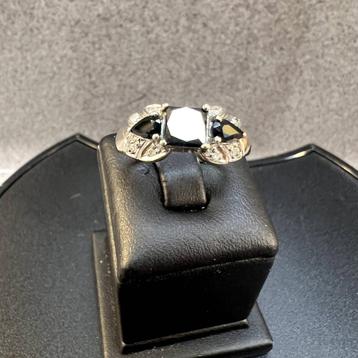 Gouden ring | 10K* | 2,19gr | witgoud saffier | 384197 beschikbaar voor biedingen