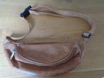 bruin leren heuptasje, Sieraden, Tassen en Uiterlijk, Tassen | Damestassen, Ophalen of Verzenden, Zo goed als nieuw, Bruin, Overige typen