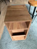 Krantentafeltje / Bijzettafeltje met planken, Met plank(en), Minder dan 50 cm, Gebruikt, Ophalen of Verzenden