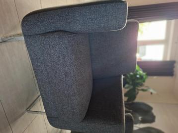 2 stoelen / fauteuils beschikbaar voor biedingen