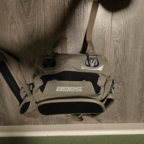Sage hippack waterdicht nieuwstaat., Watersport en Boten, Hengelsport | Vliegvissen, Zo goed als nieuw, Overige typen, Ophalen of Verzenden