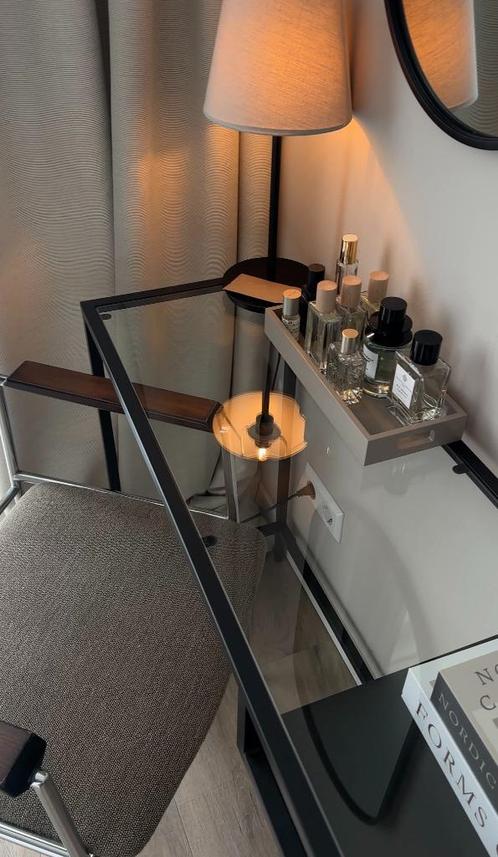 Kaptafel - Laptop Tafel - Bureau Ikea, Huis en Inrichting, Bureaus, Nieuw, Bureau, Ophalen