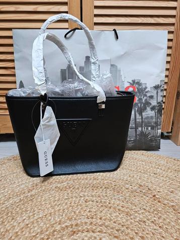 Nieuwe Guess Caridad Tote Bag beschikbaar voor biedingen