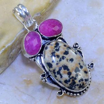 Mooie zilveren 925 hanger Dalmatian Jasper en Cherry ruby beschikbaar voor biedingen