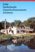 Gids Nederlands Openluchtmuseum Arnhem, Boeken, Ophalen of Verzenden, Zo goed als nieuw, 20e eeuw of later