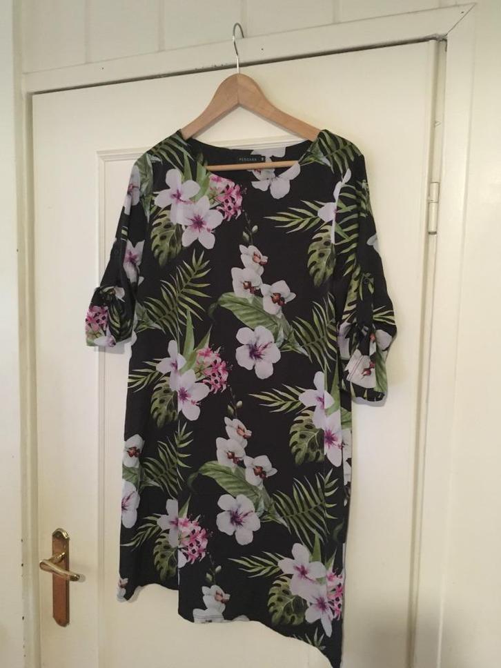 Aparte zwart groen rose gebloemde blouse van Pescara, maat M, Kleding | Dames, Blouses en Tunieken, Zo goed als nieuw, Maat 38/40 (M)
