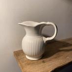 Vintage Witte Schenkkan Vaas, Antiek en Kunst, Curiosa en Brocante, Ophalen of Verzenden